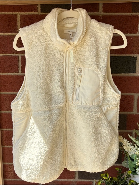 Maurices Jackets & Blazers - Sherpa Vest Faux Fur Fleece Cream Women's Medium Teddy Pockets
Cabin Cozy